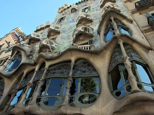melted facade, Gaudi style