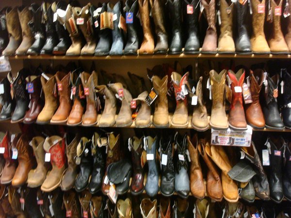 035. Mall of America. More cowboy boots