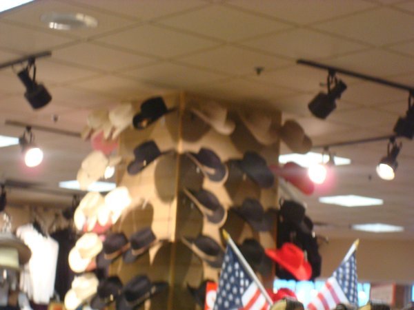 040. Mall of America. Cowboy hats