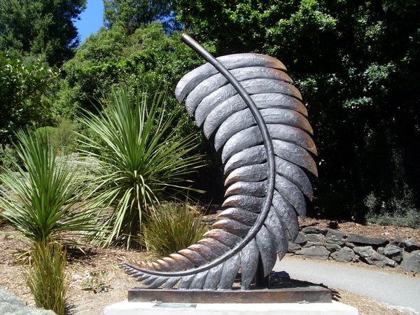 Bronze artwork at the Harbour park - Queenstown