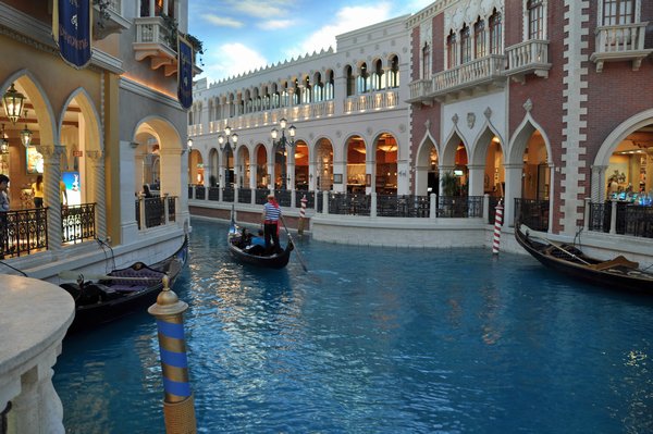 The inside of the Venetian - the sky is painted on!