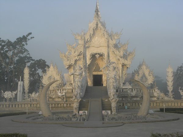 white temple Chang Rai