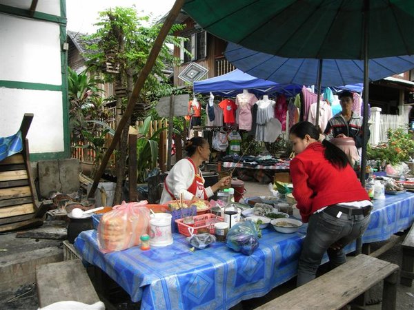 Luang pabang market