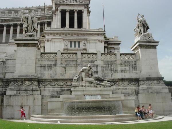 Another view of Victor Emmanuel's Monument