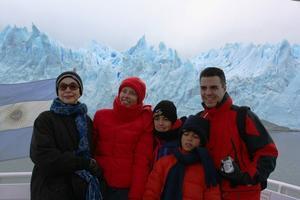 Tourists, Perito Moreno Glacier