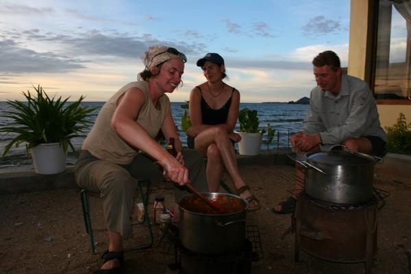 Cook team, Lake Victoria