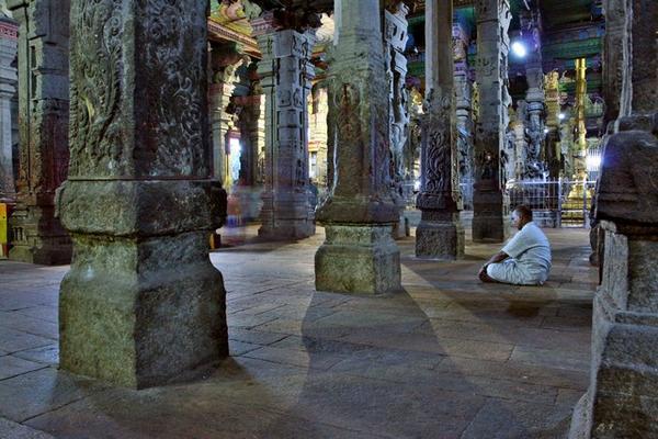Quiet worship, Minakshi Temple, Madurai