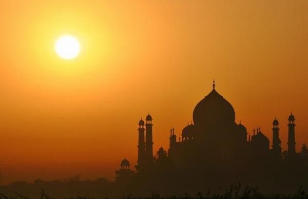 Dawn, Agra