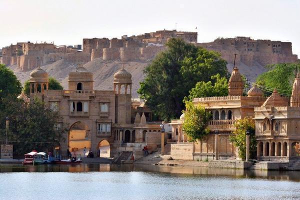Lake and fort, Jaisalmer