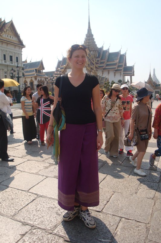 The skirt I had to wear because I was showing about 10 cm of skin..lesson learnt: for the Royal Palace, 3/4 pants are not enough.