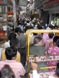 chaos in delhi streets!