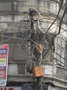 a delhi electricity pilon