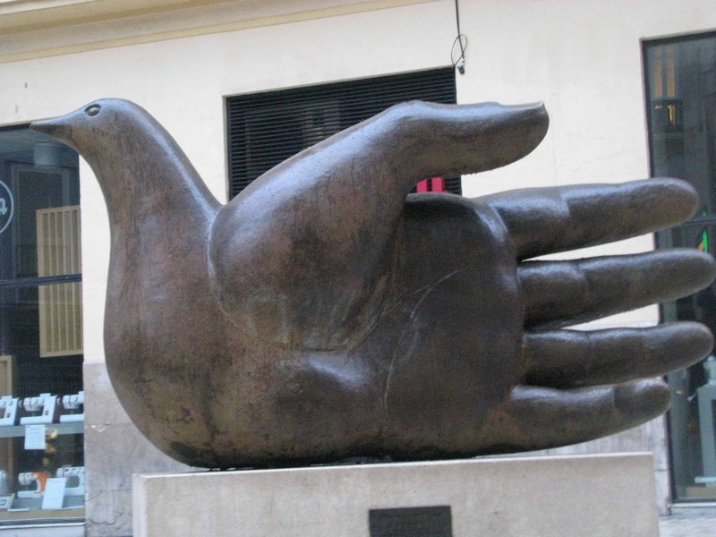 Dove/Hand Statue