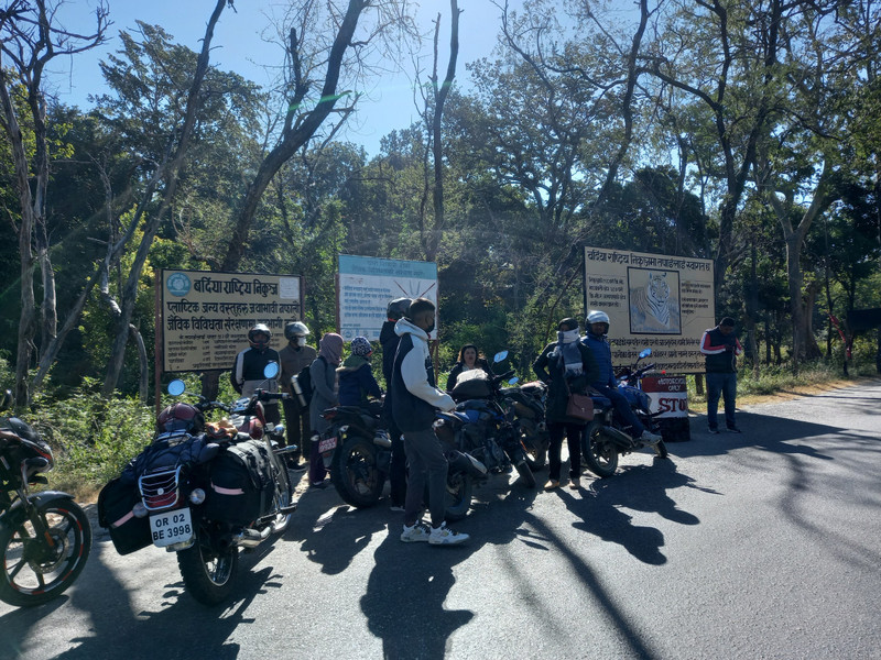 Waiting for the escort through the Tiger Reserve 