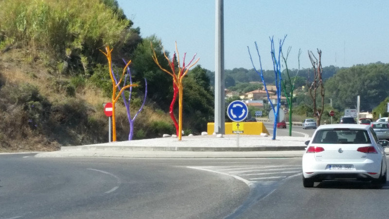 Coloured trees on roundabout