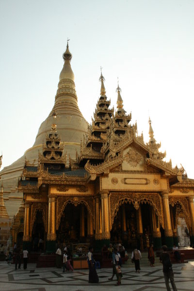 Shwedagon Paya Entrance