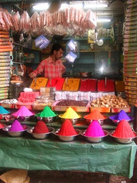 Rangoli vendor, Mysore market
