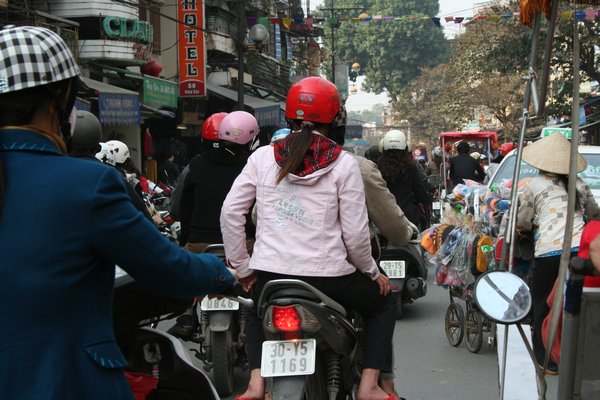 Traffic Hanoi