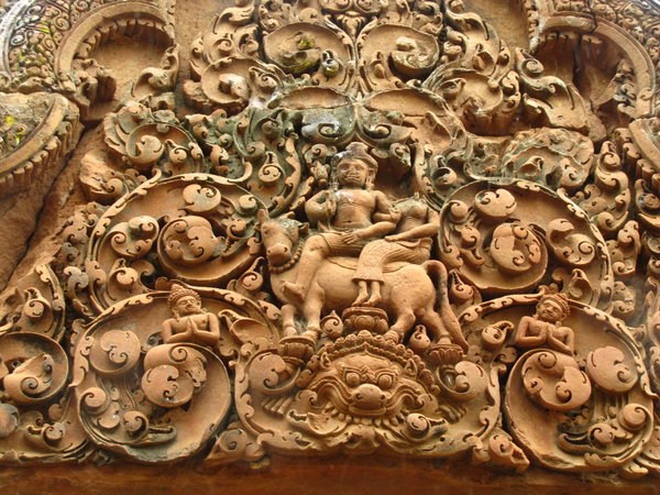 Banteay Srai's beautiful bas relief