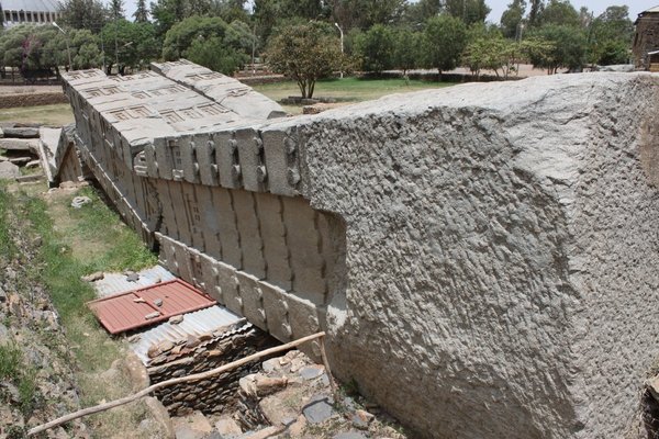 The Great Stele that collapsed in 400 AD, Aksum