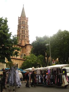 the sunday market in toulouse
