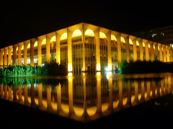A floodlit modernist masterpiece - Brasilia's Foreign Office