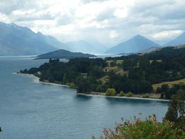 The road view from Queenstown to Glenorchy