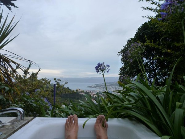 in the garden bath.. Wellington homestay