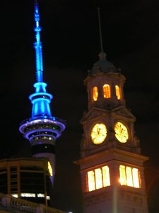Auckland's Skytower by night