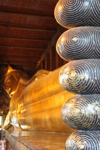Reclining Buddha from toes to head..!