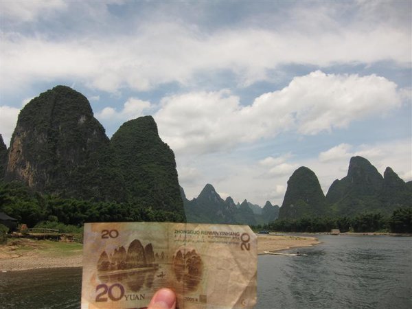 Li River Scenery - this is the view shown on the 20 Yuan note