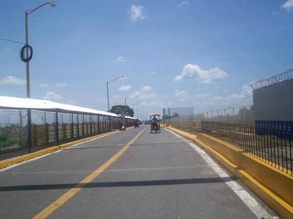 Puente Internacional.