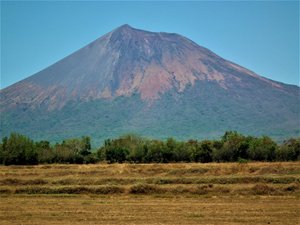 san cristobal volcano