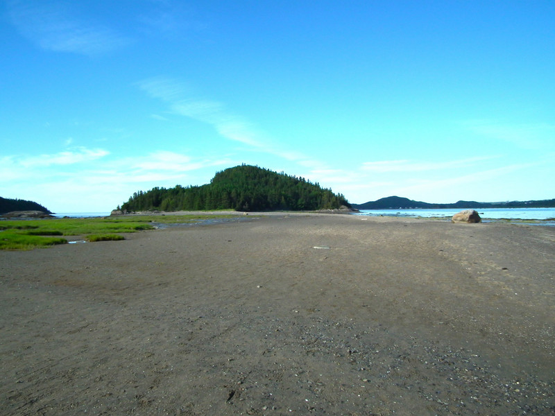 Island access during low tide