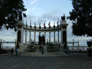 df_Guayaquil_malecon