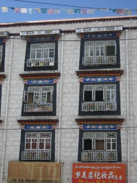 Lhasa Apartments