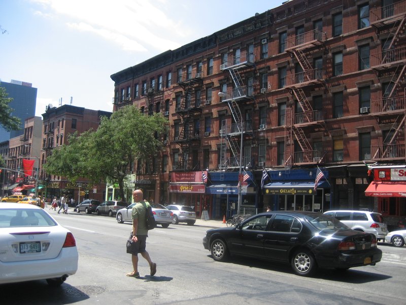 9th Ave in Hell's Kitchen Area