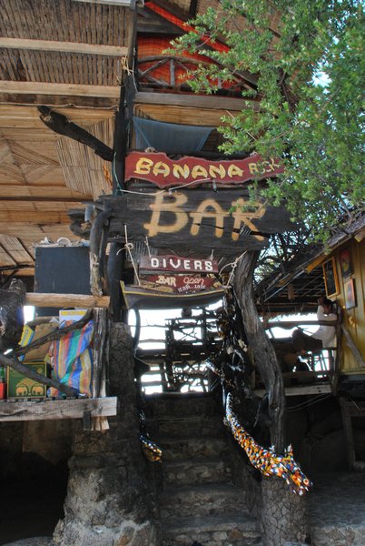 Banana Rock Bar