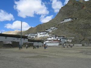 Dingri -- Tibetan village