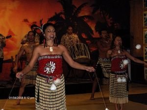 Maori Poi Ball Twirling