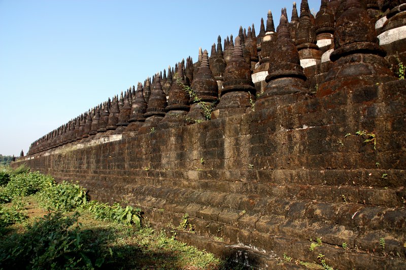 Kotaung Stupas
