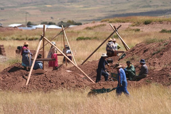 archeological work a la Bolivia