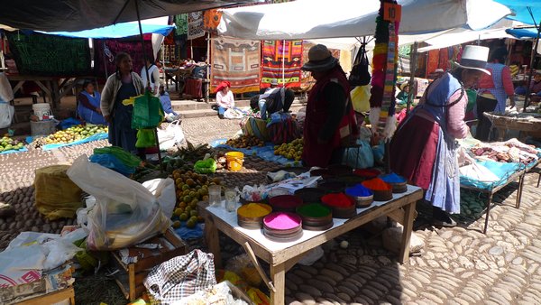 dyes in Pisac market