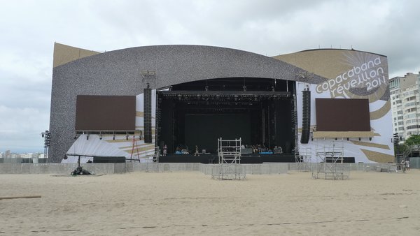 the main stage at 9am