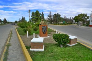 monument in Gaiman
