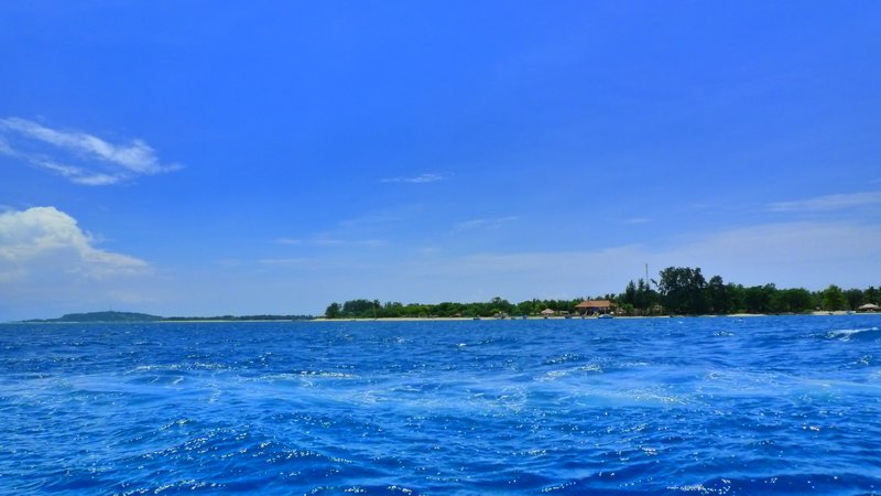 views of the islands from the sea