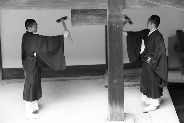 Monks at Nishihoagen-ji Temple