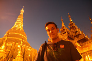 Fe na Shwedagon Pagoda