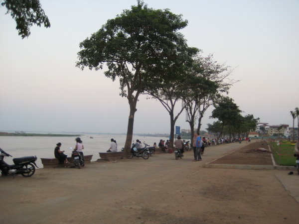 Phnom Penh riverside