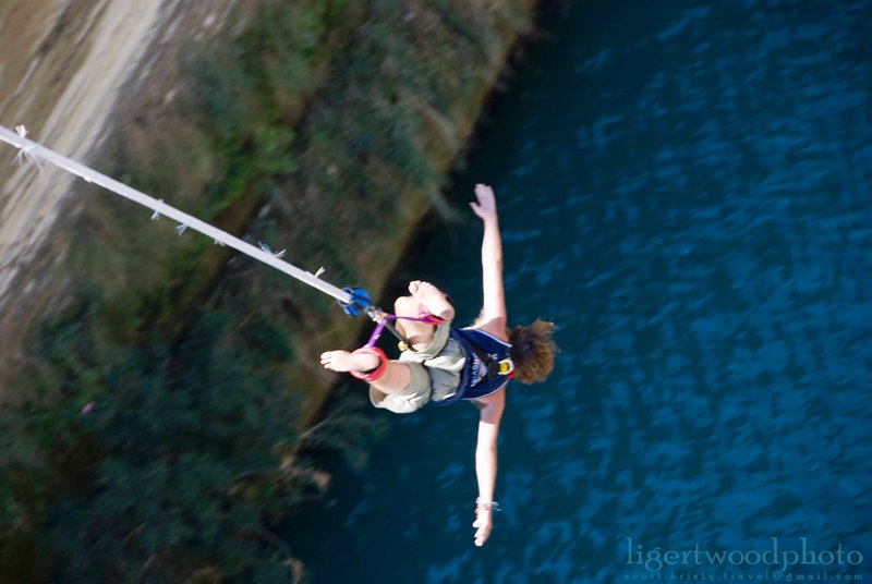 bungee jumping in the corinthos canal